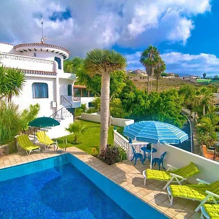 Luxusvilla-in-teneriffas-gruenem-norden-mit-privatpool-und-fitnessraum Montaneta